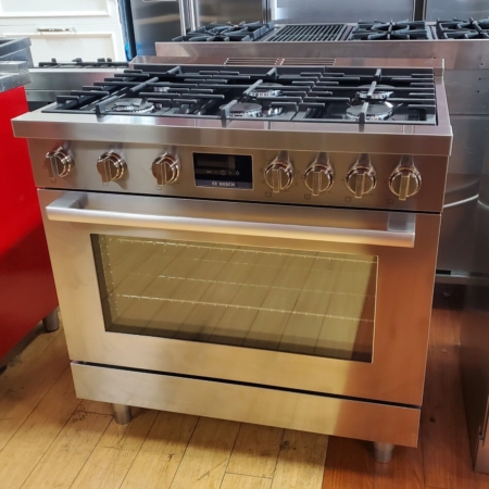 Wolf DF484CG 48 Freestanding Dual Fuel Range with Double Oven, 4